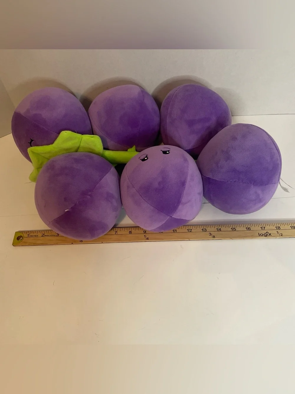 Smoochy Pals Grape Plush Pillow 17” Purple Grapevine Stuffed Fruit Cute Faces